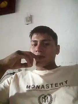 Snapshot of Ckinetor chatting on December 17, 11:44 pm Ckinetor online show from December 17, 11:44 pm