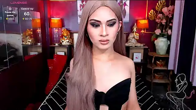 Plastique PATRICIA online show from March 8, 11:25 am