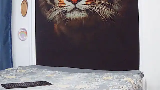 MassiveBoobsxxxx online show from March 1, 7:21 am