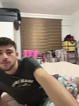 yasinesra757  online show from February 8, 11:41 pm