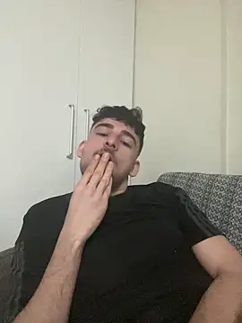 yasinesra757  online show from March 8, 7:06 pm