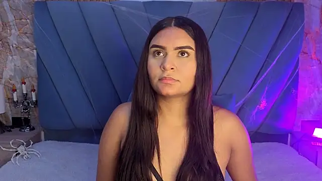 Snapshot of amarahanks1 chatting on November 3, 11:55 am amarahanks1 online show from November 3, 11:55 am