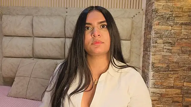 Snapshot of amarahanks1 chatting on November 15, 6:59 pm amarahanks1 online show from November 15, 6:59 pm