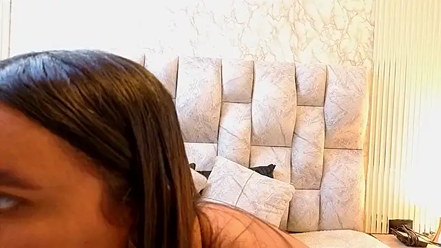 Snapshot of amarahanks1 chatting on November 25, 7:25 pm amarahanks1 online show from November 25, 7:25 pm