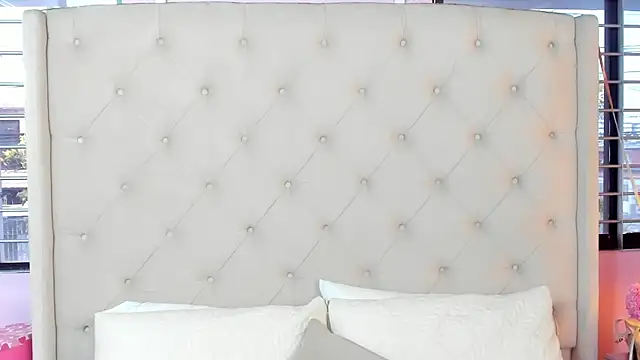 scarlett leblanc  online show from July 31, 12:59 pm