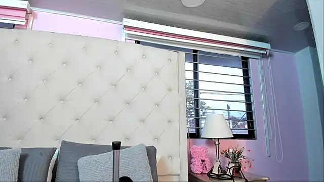 scarlett leblanc  online show from August 5, 11:57 am