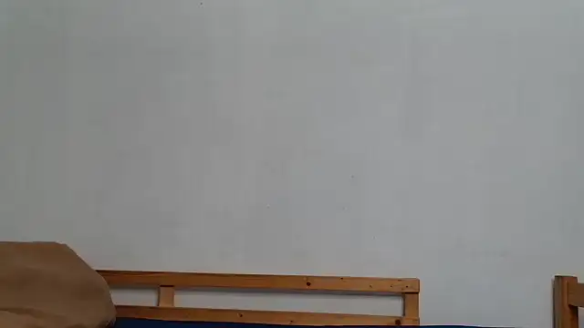 Snapshot of KinkyP6966 chatting on December 3, 1:42 pm KinkyP6966 online show from December 3, 1:42 pm