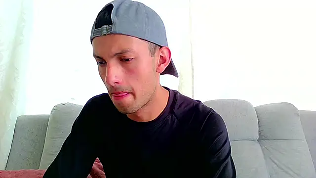 dylan drakee online show from November 12, 2:28 pm