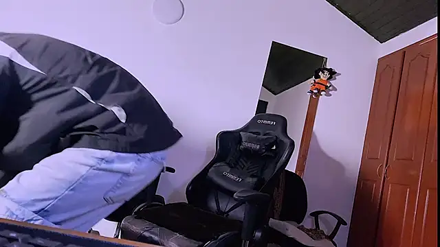 3v1l online show from January 15, 9:07 pm