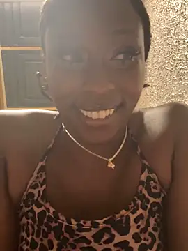 MadameMuse online show from May 28, 4:37 pm