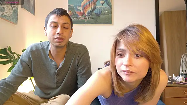 Snapshot of LovesKingdom chatting on November 13, 9:58 pm LovesKingdom online show from November 13, 9:58 pm