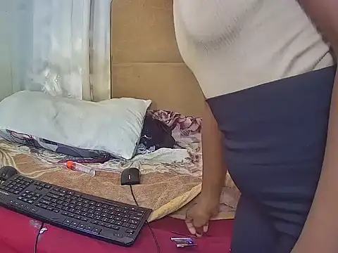 Snapshot of Squirt_bitchxxx chatting on November 2, 10:50 am Squirt bitchxxx online show from November 2, 10:50 am