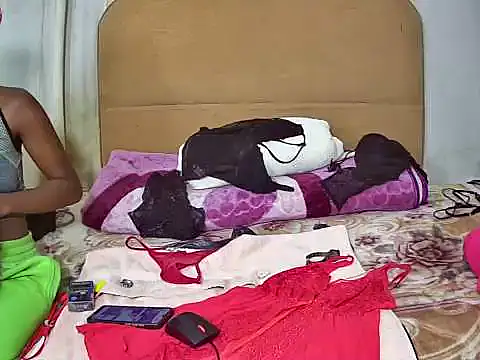 Snapshot of Squirt_bitchxxx chatting on November 7, 7:58 pm Squirt bitchxxx online show from November 7, 7:58 pm