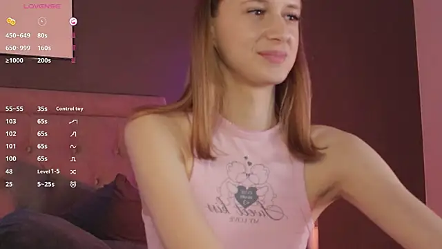 Snapshot of SweetVee chatting on November 7, 6:57 am SweetVee online show from November 7, 6:57 am