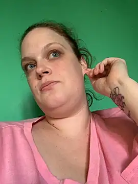 Snapshot of Siddypops99 chatting on November 18, 2:54 pm Siddypops99 online show from November 18, 2:54 pm