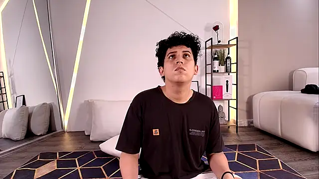 Snapshot of DamianVice chatting on November 13, 5:34 pm DamianVice online show from November 13, 5:34 pm