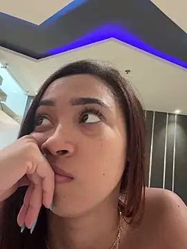 Snapshot of Ania_rose chatting on February 27, 2:28 pm Ania rose online show from February 27, 2:28 pm