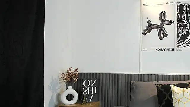 Snapshot of Cloe_Bonne chatting on November 21, 9:46 pm Cloe Bonne online show from November 21, 9:46 pm