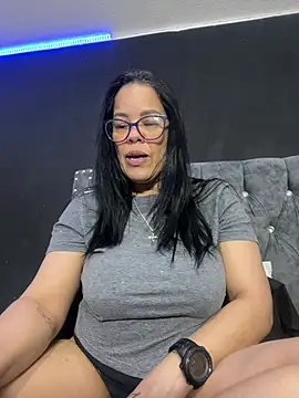 Snapshot of sofia_lopez70 chatting on June 16, 1:14 pm sofia lopez70 online show from June 16, 1:14 pm
