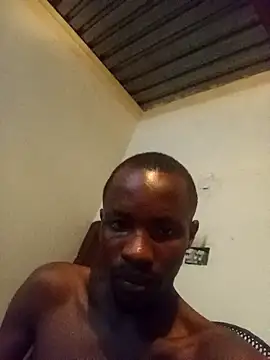 Snapshot of HeleHeleni79568 chatting on December 15, 12:04 am HeleHeleni79568 online show from December 15, 12:04 am