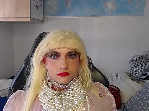 VanesaCrossic online show from January 10, 9:55 am