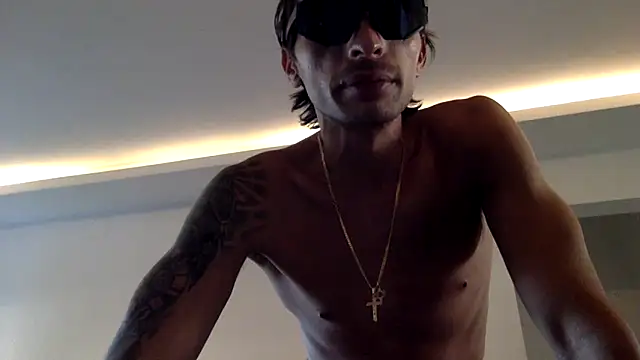 Snapshot of Zaskeee chatting on November 2, 4:53 pm Zaskeee online show from November 2, 4:53 pm