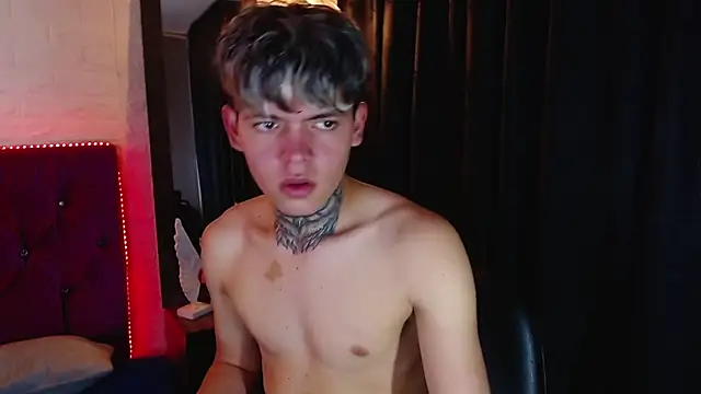 frankboyx online show from November 16, 7:52 pm