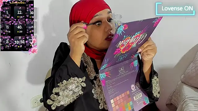 Snapshot of kadira6_ chatting on November 15, 9:39 am kadira6 online show from November 15, 9:39 am