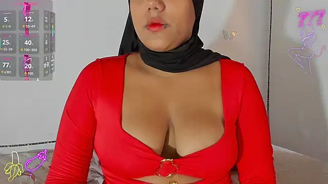 Snapshot of kadira6_ chatting on June 2, 1:57 pm kadira6 online show from June 2, 1:57 pm