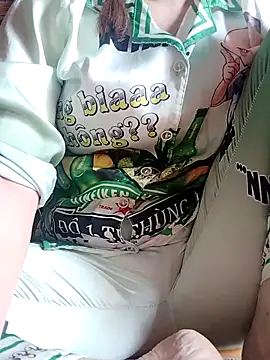 Snapshot of codaivensong chatting on November 8, 2:56 am codaivensong online show from November 8, 2:56 am