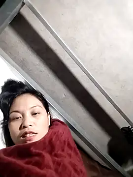 Snapshot of Alice-567 chatting on November 3, 5:25 pm Alice-567 online show from November 3, 5:25 pm