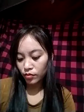 Snapshot of Alice-567 chatting on November 19, 12:49 pm Alice-567 online show from November 19, 12:49 pm