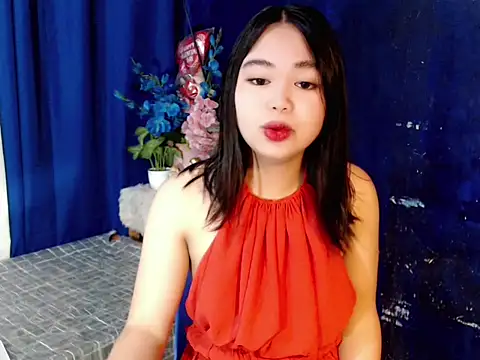 lustfullakim online show from February 13, 2:35 pm