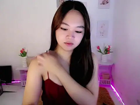 Snapshot of lustfullakim chatting on July 28, 3:32 pm lustfullakim online show from July 28, 3:32 pm
