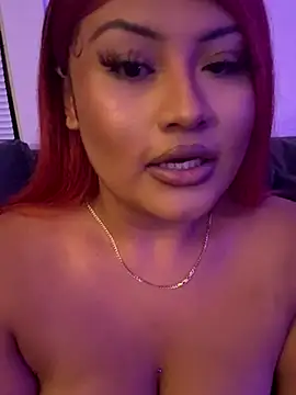 Snapshot of Naughtynessaa chatting on November 12, 3:29 am Naughtynessaa online show from November 12, 3:29 am