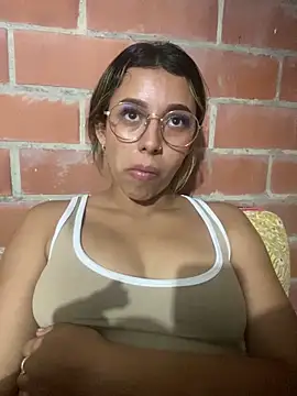 liahot69 online show from May 9, 12:38 am