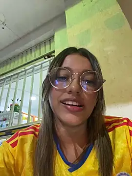 liahot69 online show from June 18, 1:17 am