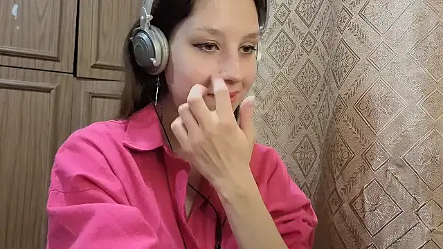 Snapshot of LahomaSassano chatting on November 24, 11:37 pm LahomaSassano online show from November 24, 11:37 pm