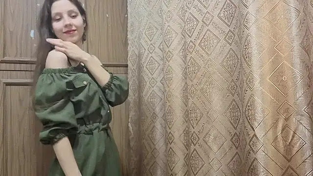 Snapshot of LahomaSassano chatting on December 2, 11:11 pm LahomaSassano online show from December 2, 11:11 pm