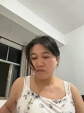 Snapshot of daaqnn chatting on June 11, 2:59 pm daaqnn online show from June 11, 2:59 pm