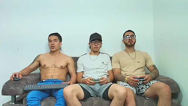 thebadboys05 online show from January 9, 3:09 am