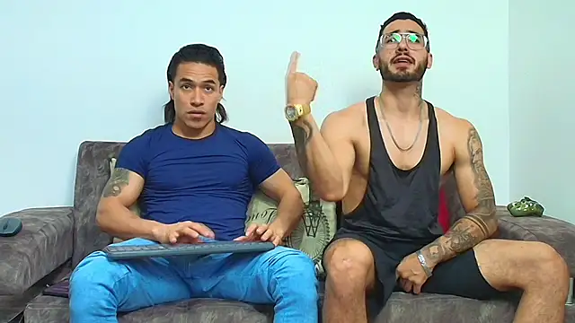 thebadboys05 online show from May 4, 7:04 am