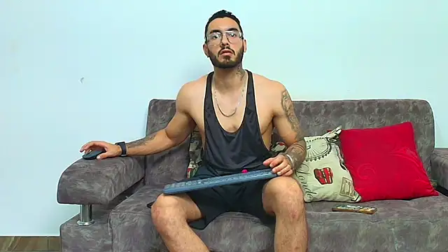 thebadboys05 online show from June 20, 6:27 am