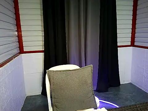 xwildflowerx online show from April 27, 10:02 am