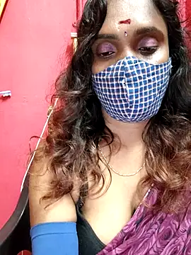 Snapshot of Queen-dhivya chatting on December 1, 4:01 pm Queen-dhivya online show from December 1, 4:01 pm