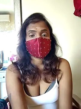 Queen-dhivya online show from March 4, 7:14 am