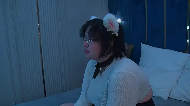 Snapshot of JennyBloom chatting on December 14, 9:36 am JennyBloom online show from December 14, 9:36 am