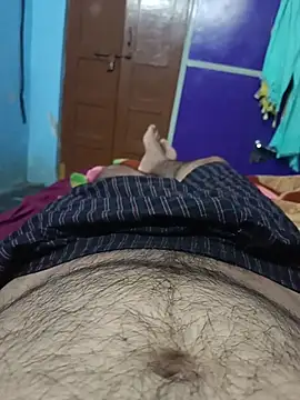 Snapshot of bearslove143 chatting on November 25, 3:28 am bearslove143 online show from November 25, 3:28 am