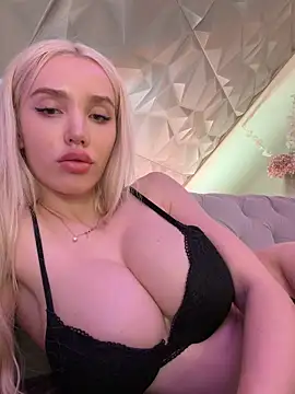 Lana-Grey online show from April 8, 9:37 pm
