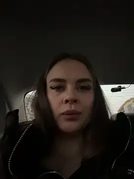 Snapshot of KristiRich chatting on December 2, 8:19 am KristiRich online show from December 2, 8:19 am